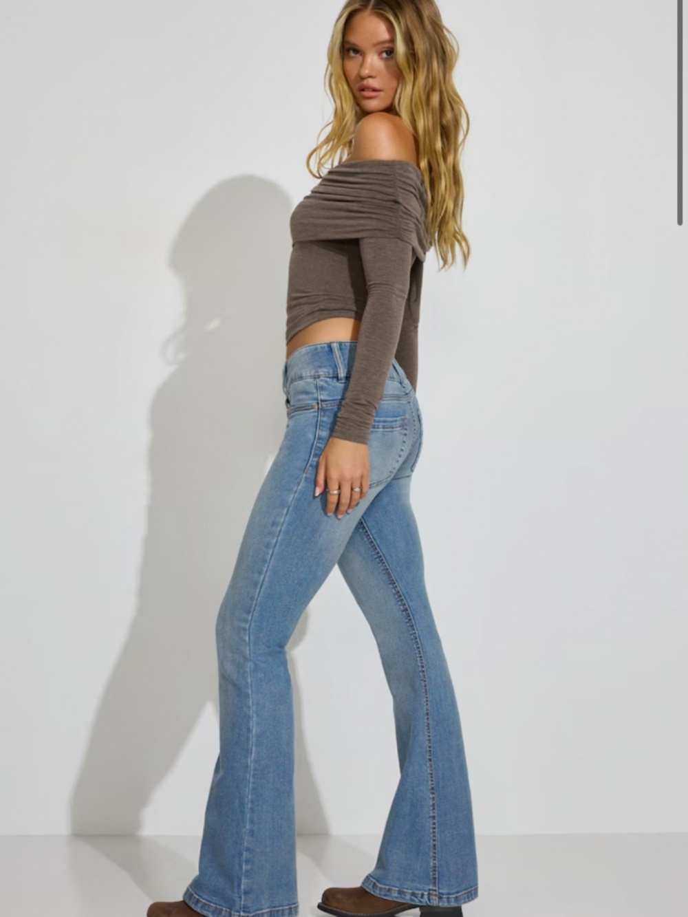 Low Rise Flare Jeans - Picture 2 of 4